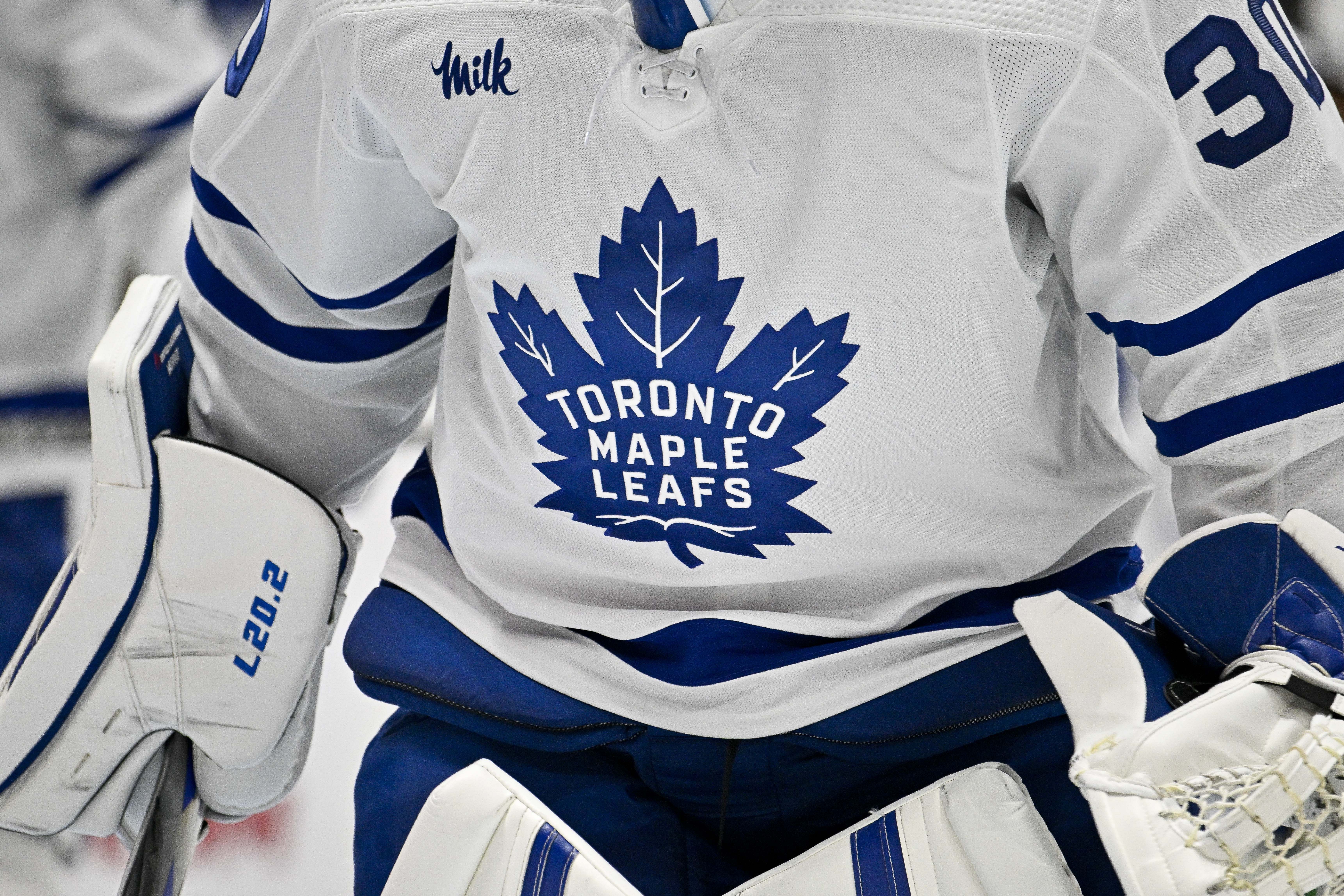 The Maple Leafs are losing Joe Bowen (Imagn)